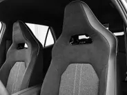 Volkswagen ID.3 Neo Style 61 kWh accu 190 PK elektr. aandrijving · Achteruitrijcamera · Draadloze telefoonlader · Zijruiten achter en achterruit getint ·