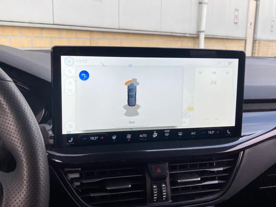 Ford Focus 1.0 EcoBoost Hybrid 125 pk ST Line Wagon Navigatie SYNC4 - Apple Carplay/ Android Auto - Winter Pack