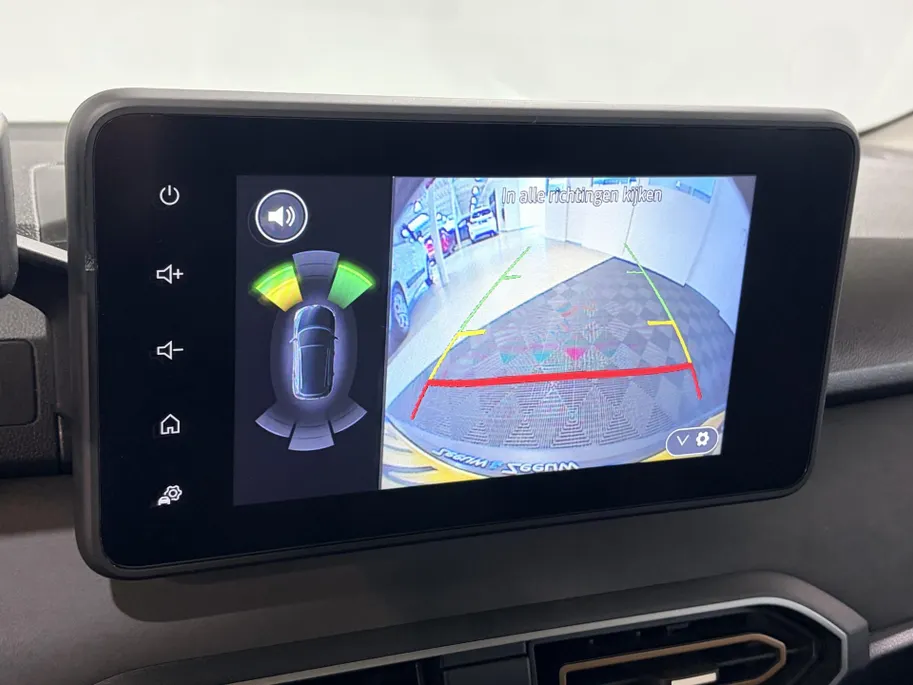 Dacia Sandero Stepway 100PK TCe ECO-G Up&Go | 1e eigenaar | Navi | Camera | Parkeersensoren | Apple CarPlay/Android Auto | Lichtmetalen Velgen | Climate Control | Cruise Control | Armsteun |