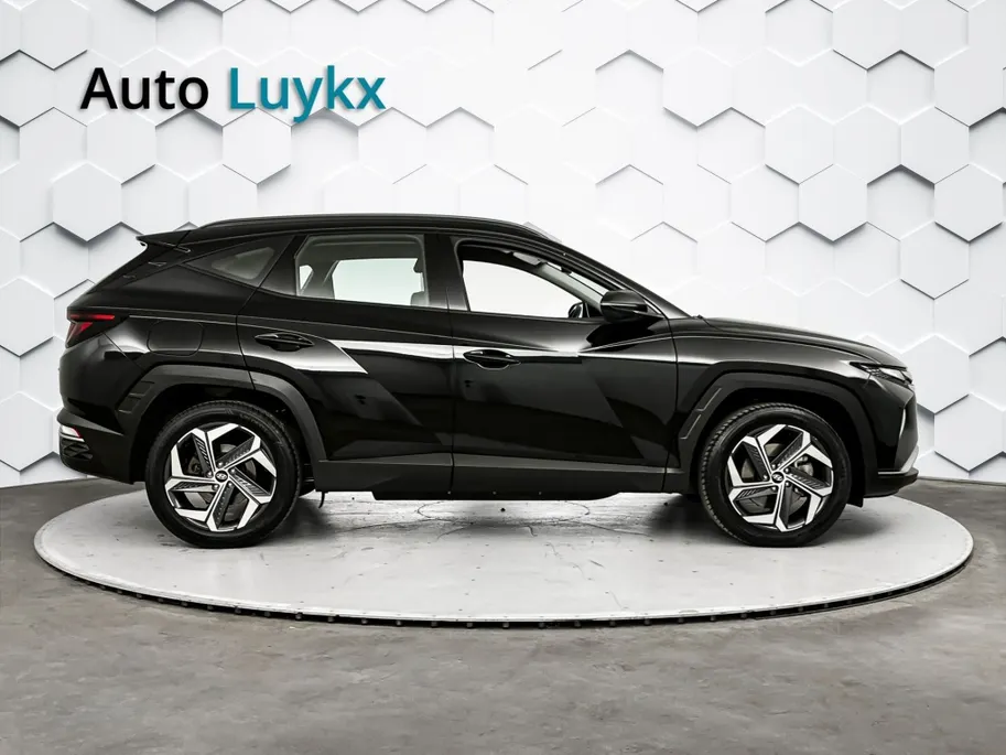Hyundai Tucson 1.6 T-GDI PHEV 265 PK 4WD | 19'' L.M. Velgen | Adaptieve Cruise Control | Parkeercamera
