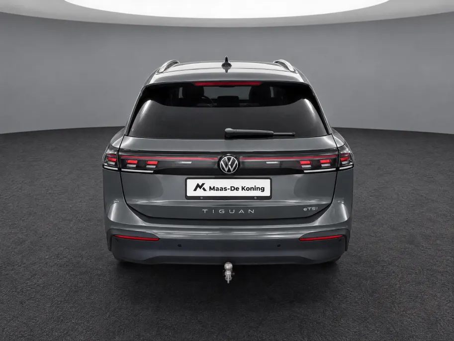 Volkswagen Tiguan 1.5 eTSI 130pk DSG Life Edition · 360 Camera · Inklap. Trekhaak · Dodehoeksensor · Apple/Android Car Play · Parkeerassistent ·