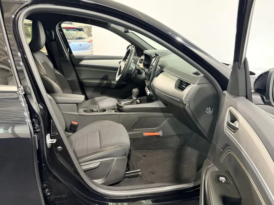 Renault Arkana 145PK E-Tech Full Hybrid Techno Automaat | 1e eigenaar | Navi | Climate Control | Apple CarPlay/Android Auto | Camera | Parkeersensoren | Adaptive Cruise Control | Licht & Regen Sensor | Digital Cockpit |