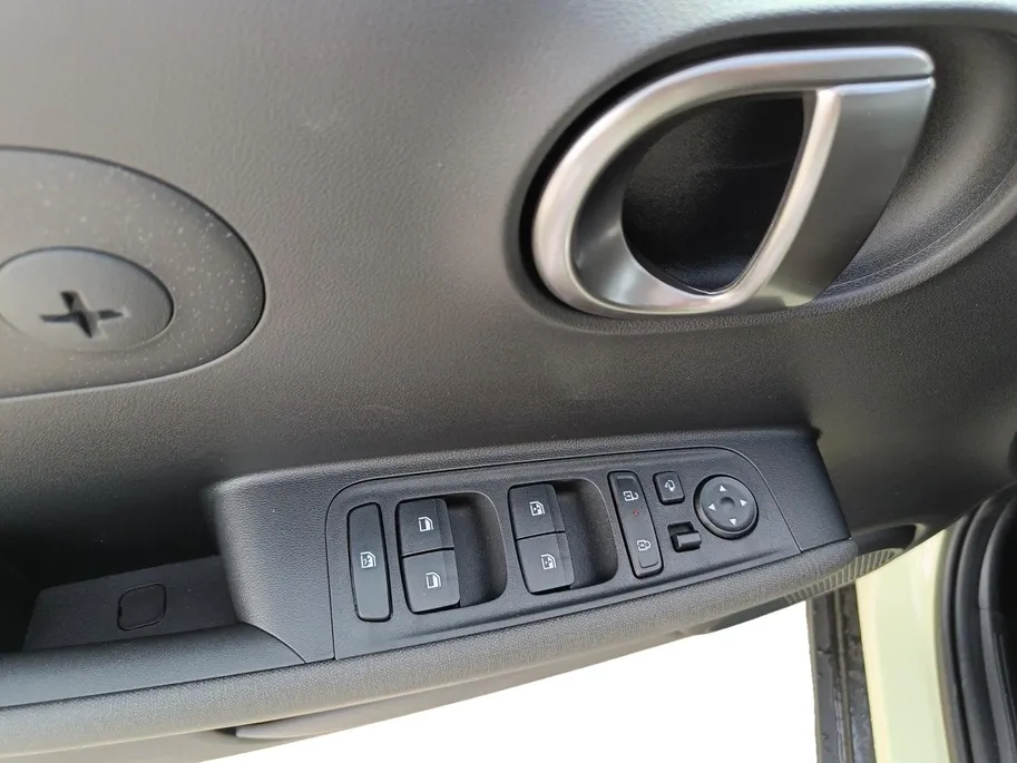 Hyundai Inster Evolve 49 kWh | MEGA ACTIE 2500,- KORTING | DIVERSE KLEUREN LEVERBAAR | OP=OP |