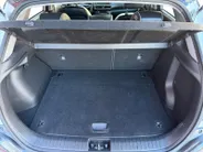 Hyundai Kona 1.6 GDI HEV Premium 105PK AUTOMAAT | Navigatie | Trekhaak| Two Tone| Climate Control| Stuur verwarming| Stoel verwarming|