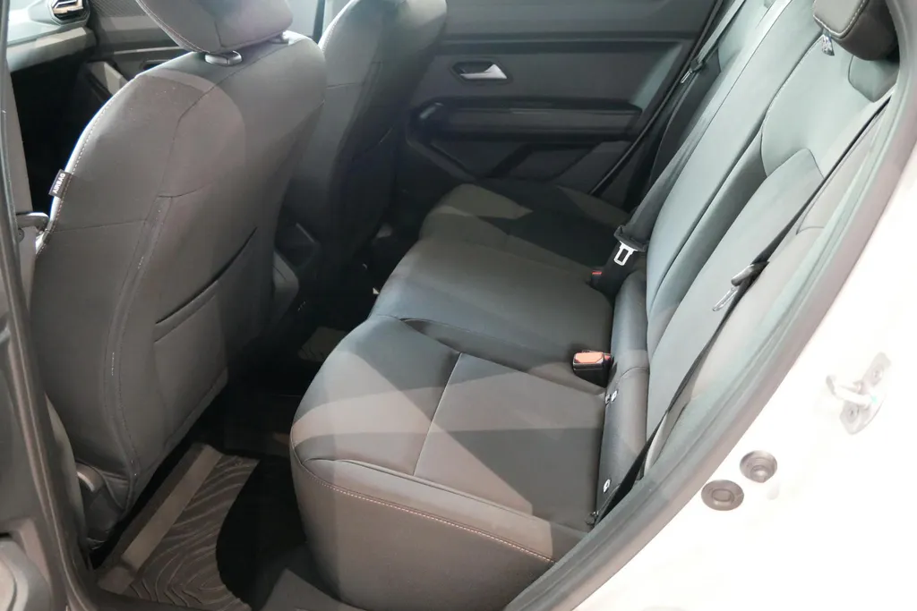 Dacia Duster 1.8 hybrid 155 limited edition Beschikbaar per 30-10-2026 | Rijdende demonstratie auto |