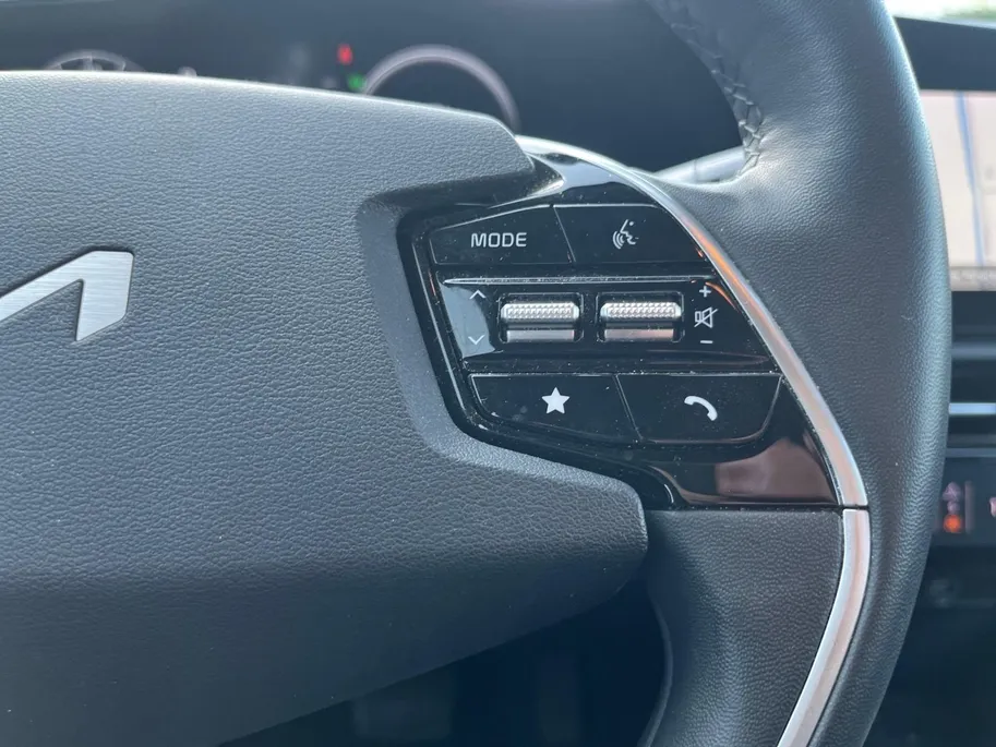 Kia Niro 1.6 GDi Hybrid DynamicLine | Two-Tone | Trekhaak | Climate control | Navigatie | Cruise control