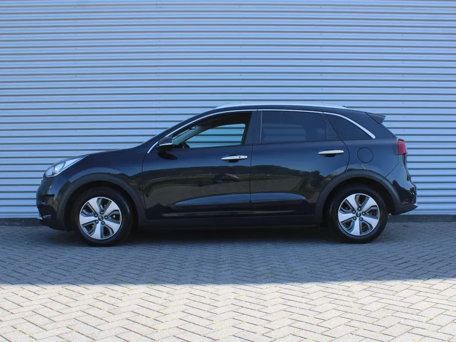 Kia Niro 1.6 GDi Hybrid DynamicPlusLine | Stuur-/stoelverwarming | Camera | Leer | Navi | Clima | Cruise adapt. | Keyless | 16' LM |