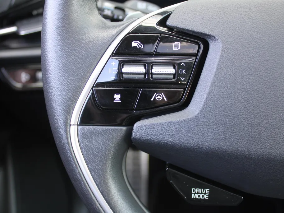 Kia Niro 1.6 GDi Hybrid ExecutiveLine | Camera | Leer | Schuifdak | Stoelverwarming+ventilatie | Elektr. stoelverstelling + achterklep | 18' LM | HUD |