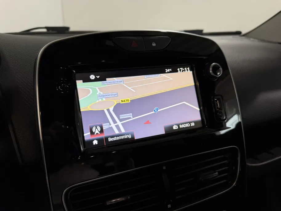 Renault Clio 90PK TCe Intens | 1e eigenaar | Camera | Parkeersensoren | Climate Control | Lichtmetalen Velgen | Full LED | Half Leder | Bluetooth |