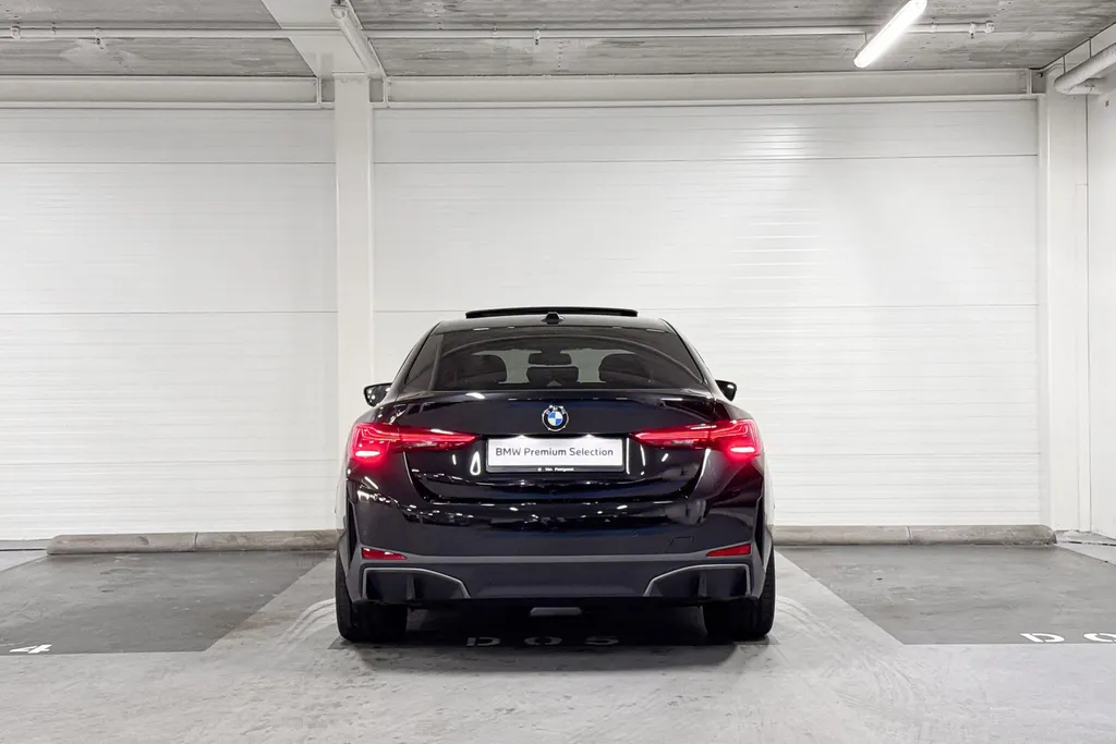 BMW i4 eDrive35