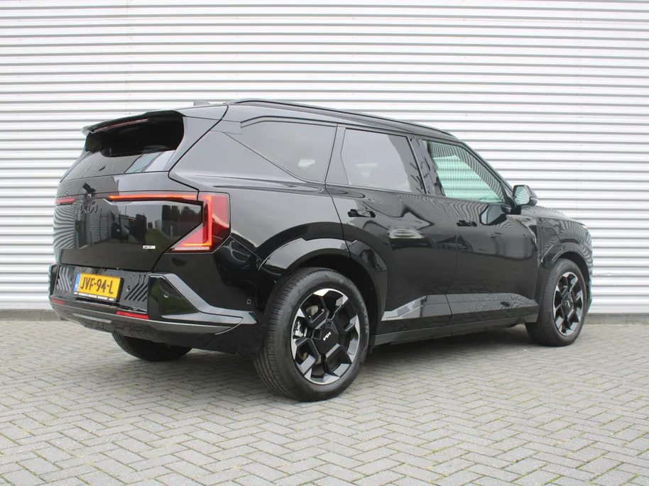 Kia EV5 GT-PlusLine 81.4 kWh | Schuifdak | Stuur-/stoelverwarming + ventilatie | Warmtepomp | 360 Camera | Geheugenstoel | Leer | HUD | LED | 19' LM |