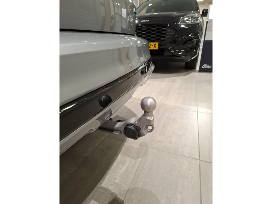 Ford Kuga 2.5 PHEV ST-Line X 243 PK | Electrische Trekhaak | Winterpack | Matrix LED Koplampen | AGR Voorstoelen