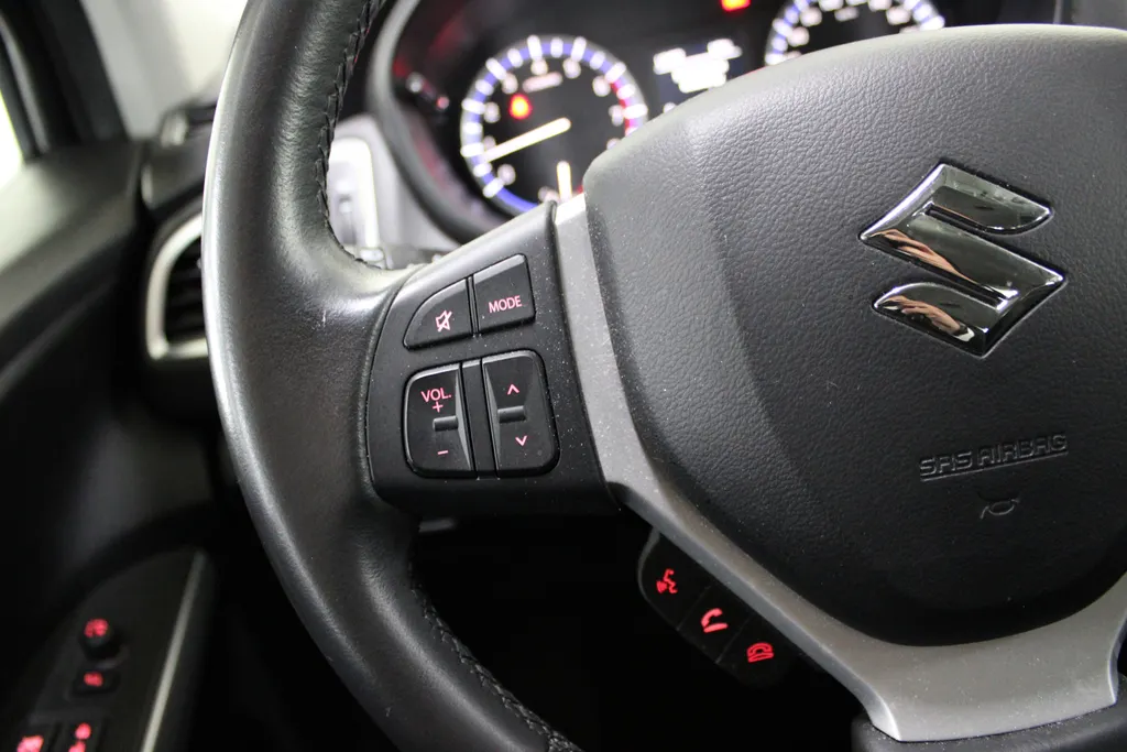 Suzuki S-Cross 1.4 Boosterjet Select Smart Hybrid / Trekhaak afneembaar / Navi. / Camera / Keyless /