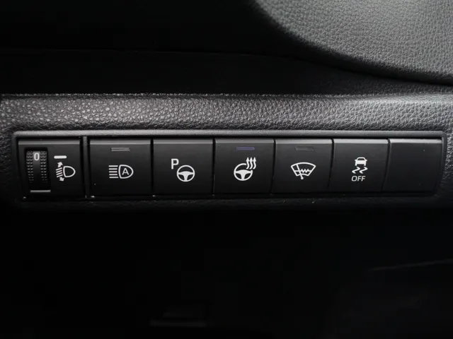 Suzuki Swace 1.8 Hybrid Style | Cruise | Carplay/Android | Camera | Lm-Velgen