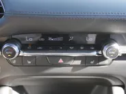 Mazda 3 2.0 e-SkyActiv-G 122PK 6MT Exclusive-line | Leder | Bose Audio | 360° Camera | Elek. stoelverstelling | Keyless | Heads up Display |