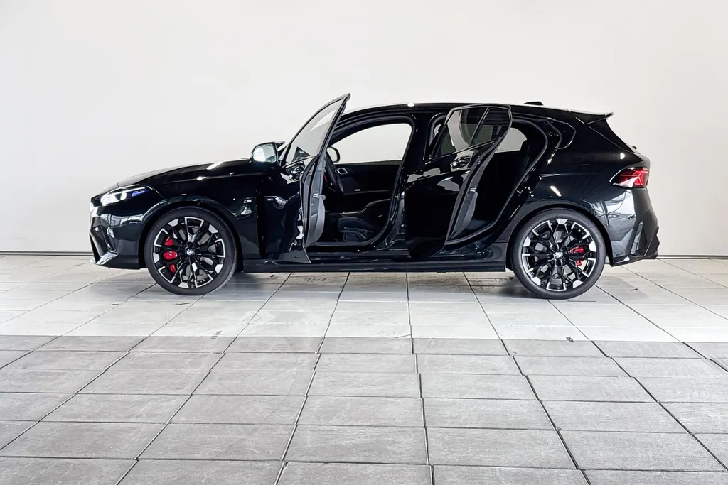 BMW 1 Serie M135 xDrive M Sportpakket Pro Premium Pack
