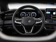 Volkswagen Tiguan 1.5 eHybrid 272pk DSG R-Line Edition · Panoramadak · Inklap. Trekhaak · 360 Camera · Matrix LED · Massagefunctie · Dodehoeksensor · Garantie t/m 27-10-2029 of 100.000km