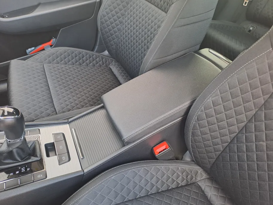 Škoda Superb Combi 1.5 TSI ACT Business Edition AUTOMAAT | Navigatie | Apple Carplay/Android Auto | Cruise / Sensoren