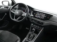 Volkswagen Polo 1.0 TSI 95pk DSG Style · Camera · Stoelverwarming · Apple/Android Car Play · Dodehoeksensoren · IQ Light · Navigatie · P-Sensoren · Getint Glas · 16'' Inch ·