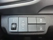Kia Stonic 1.2 MPi ComfortPlusLine Navigator | Achteruitrijcamera | Apple/Android Carplay | Stoel en Stuurverwarming | Cruise control | 12 maanden garantie! |