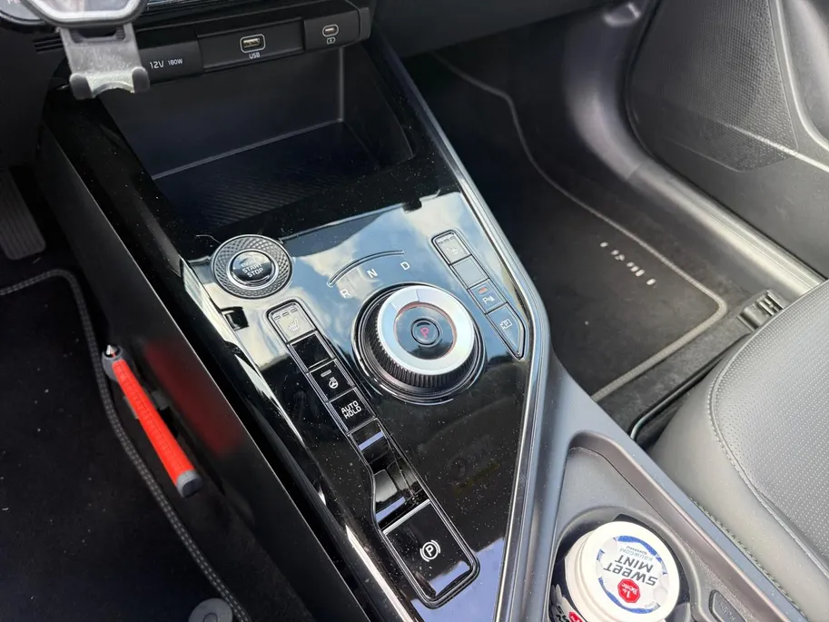 Kia Niro 1.6 GDi Hybrid DynamicPlusLine BlackPack | Dodenhoek detectie | Schuif Kanteldak| Leer | Stoel/Stuur verwarming | Elektrische Kofferbak |