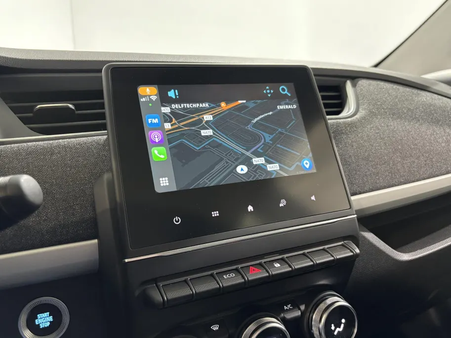 Renault ZOE R135 Evolution 52 kWh Automaat | DEMO | Camera | Parkeersensoren | Apple CarPlay/Android Auto | Climate Control | Full LED | Lichtmetalen Velgen | Digital Cockpit | Cruise Control |