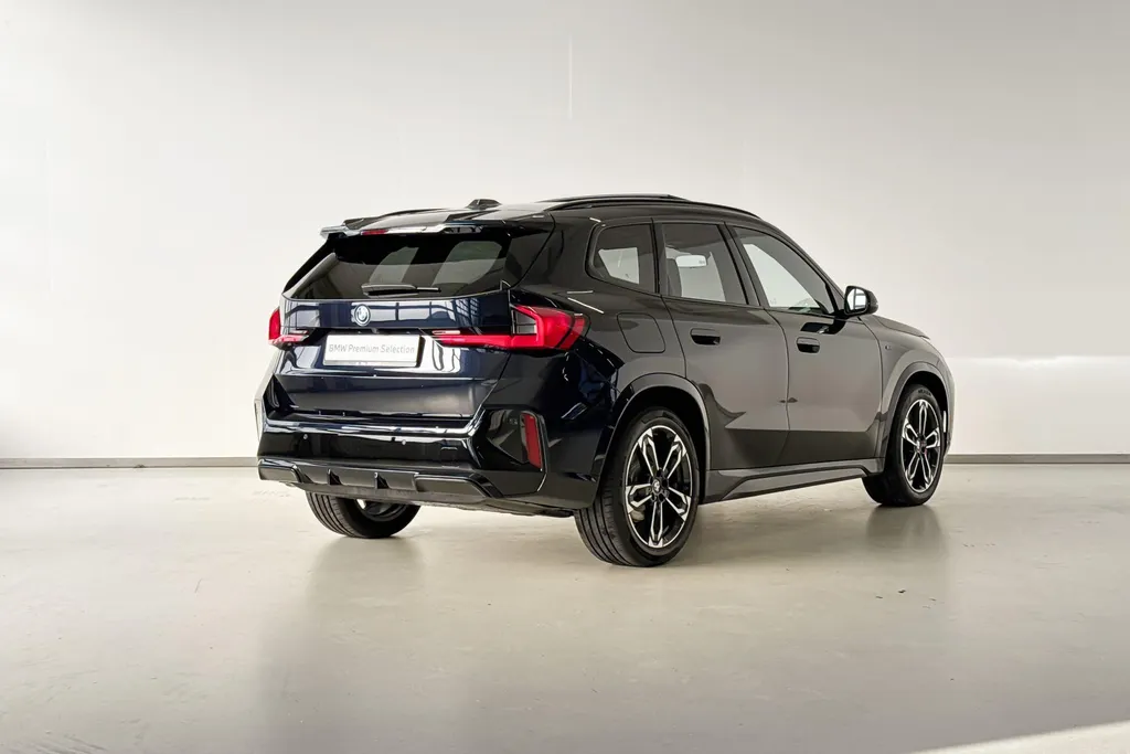 BMW iX1 eDrive20 67 kWh M Sport Edition
