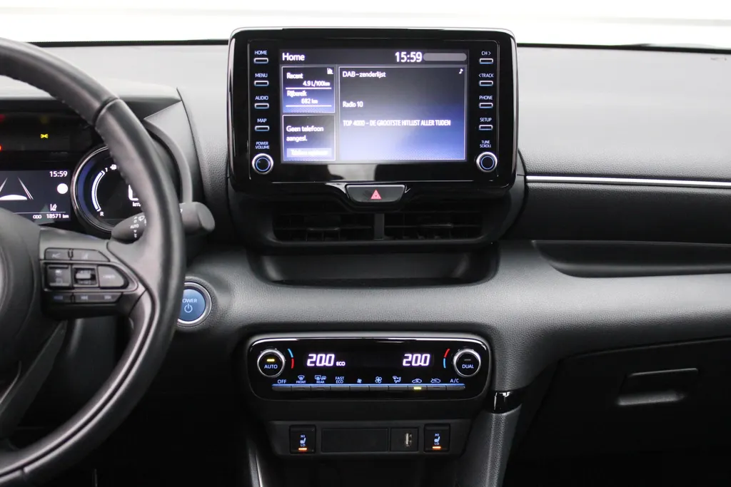 Mazda 2 Hybrid 1.5 Agile Comfort pakket | Airco | Cruise | Apple Carplay | Android Auto | Camera | 15' LM |