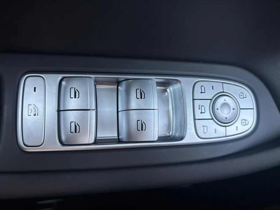Omoda 5 SHS 1.5 T-GDi SHS-H Premium *Automaat*Navi+360Camera*Lederen Bekleding*SNEL LEVERBAAR!