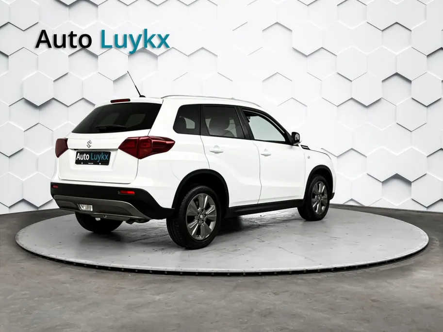 Suzuki Vitara 1.4 Boosterjet Select Smart Hybrid | Navigatie | Parkeercamera | Adaptieve Cruise Control