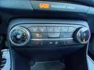 Ford Fiesta 1.0 EcoBoost Hybrid Titanium WINTERPAKKET.