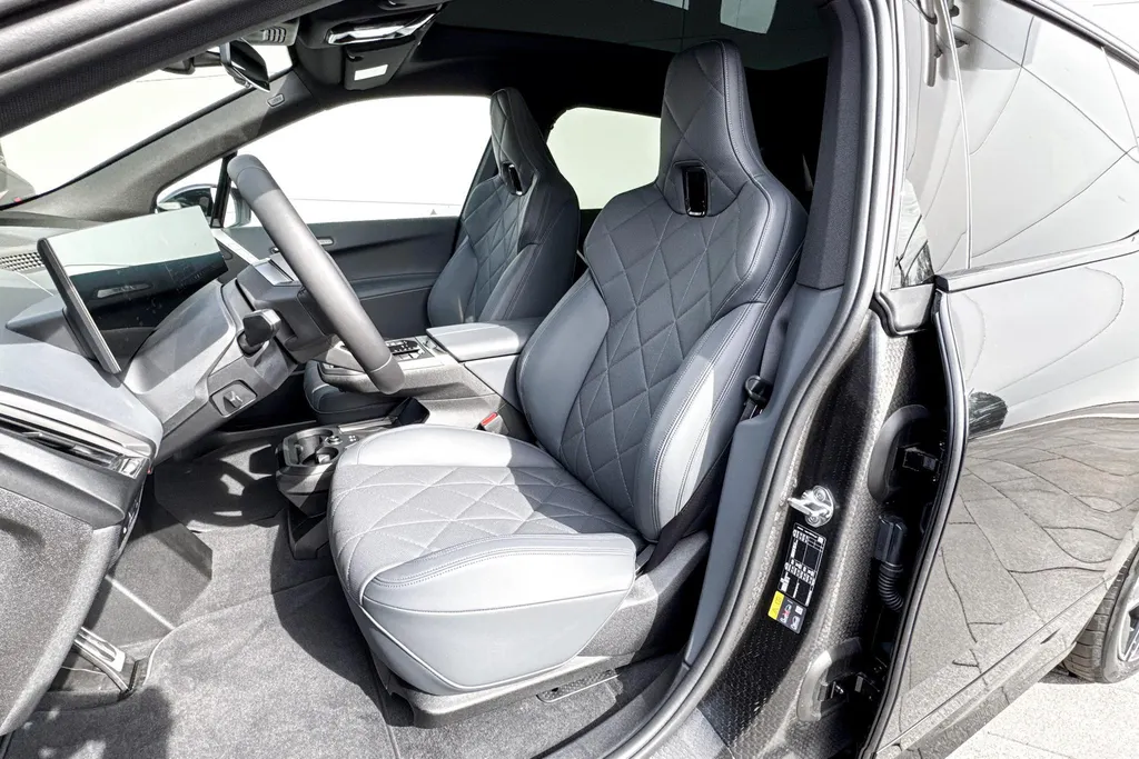BMW iX xDrive60 112 kWh