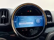 MINI Countryman Cooper SE ALL4 John Cooper Works Essence Pack