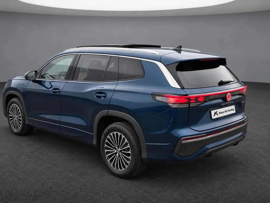 Volkswagen Tayron 1.5eHybrid 150kW/204PK Life Edition · Panoramadak · Harman/Kardon sound · 360°Camera · Garantie t/m 12-02-2031 of 100000km.