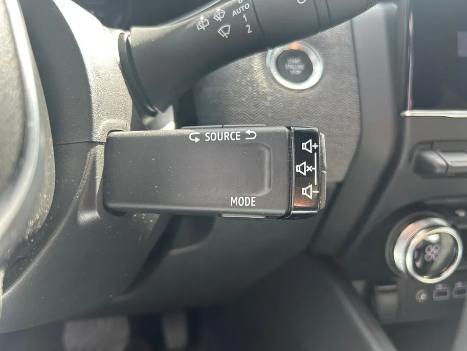 Renault Clio 1.6 E-Tech Full Hybrid 145 techno | Automaat | Apple Carplay & Android Auto | Camera | Navigatie | Parkeersensoren | Cruise Control | 12 Maanden BOVAG Garantie