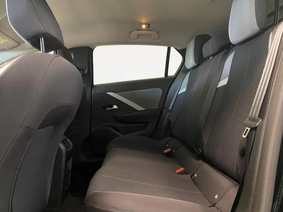 Opel Astra 1.6 HYBRID | BUSINESS EDITION | APPLE CARPLAY | STOEL + STUURVERW. |