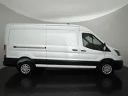 Ford Transit 350 2.0 TDCI L3H2 Trend Trekhaak | Parkeersensoren voor & achter | Verwarmbare voorstoelen| Handmatige regeneratie roetfilter | Navigatiesysteem |