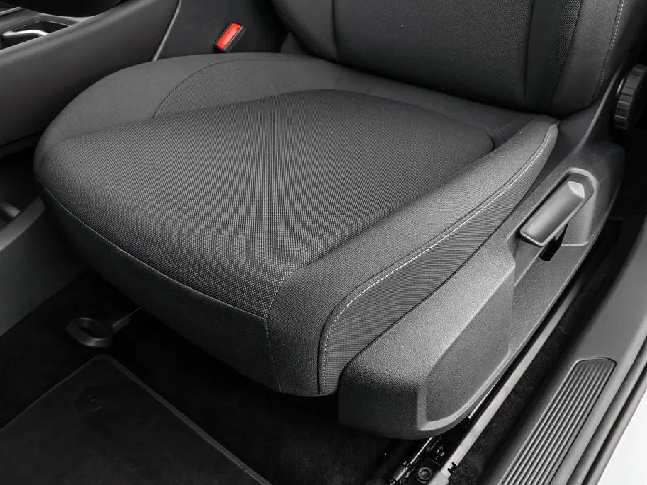 Volkswagen ID.3 (1) GP2 Life 61 kWh accu 190 PK Elektr. aandrijving · Comfort Pakket · Zijruiten achter en achterruit getint ·