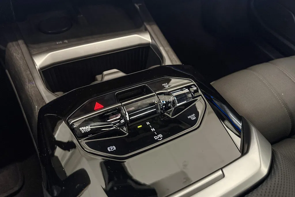 BMW i7 xDrive60 118.1 kWh