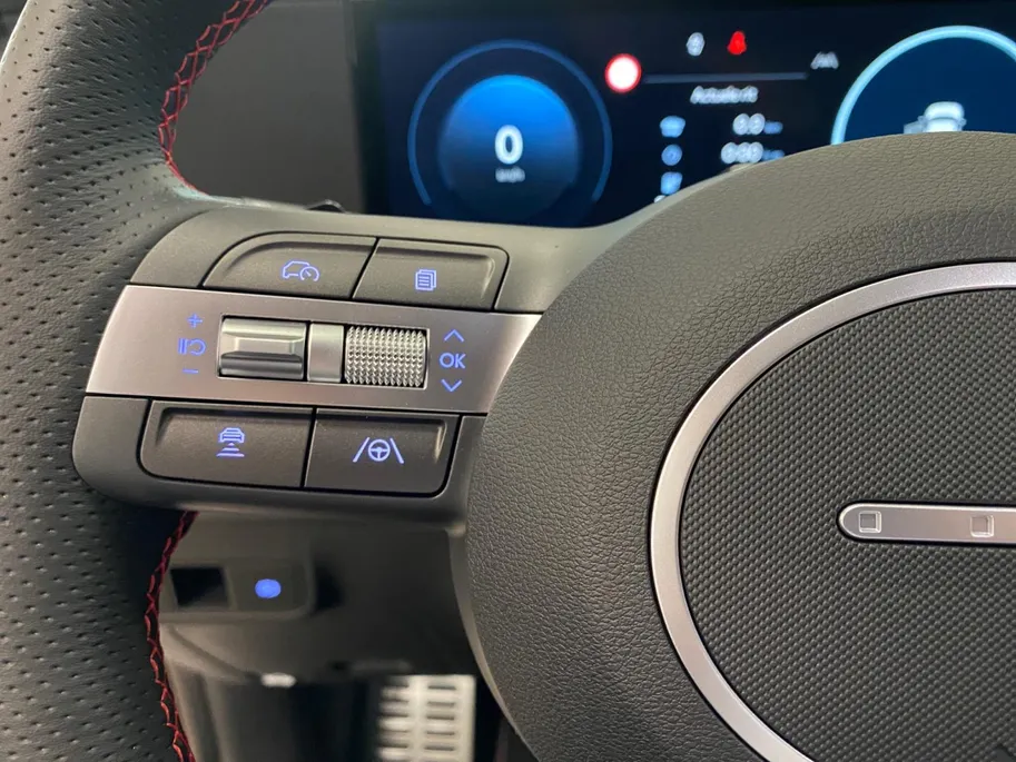 Hyundai Kona Electric 64.8 KWH | N-LINE BUSINESS | ZWARTE LOGO'S |