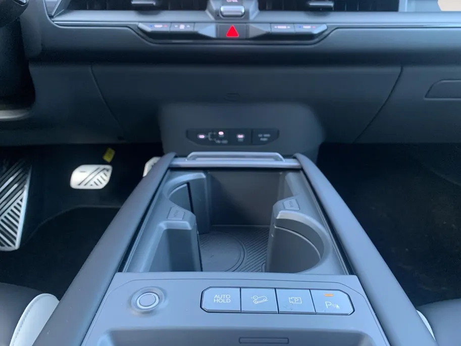 Kia EV9 GT-Line AWD 99.8 kWh | Demo | Stoelverwarming + ventilatie v + a| Navigatie | Schuifdak | Head up display