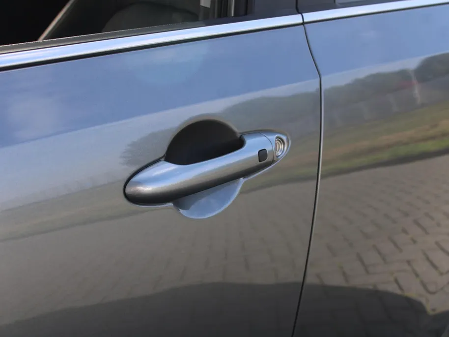 Kia Picanto 1.0 DPI GT-Line | Schuif-/kanteldak | Stuur-/stoelverwarming | Navi | Clima | Cruise | Camera | Leer | 16' LM | LED | Keyless |