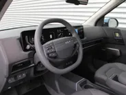 Kia EV2 Plus Advanced 42.2 kWh | Stuur-/stoelverwarming | Schuifdak | Dodehoek detectie | Elek. Stoelverstelling | Camera | 18' LM | LED | HK audio | Cruise adapt. |