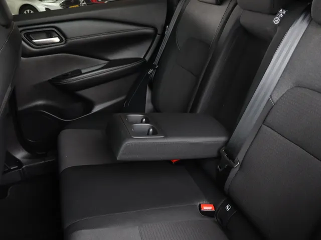 Nissan QASHQAI 1.3 MHEV N-Connecta | Trekhaak | Panoramadak