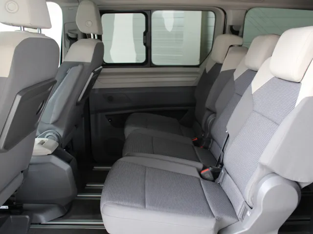 Volkswagen Multivan 1.4 eHybrid L2H1 Life Business (5-PERSOONS) Panoramadak | Trekhaak | Camera | inklapbare spiegels