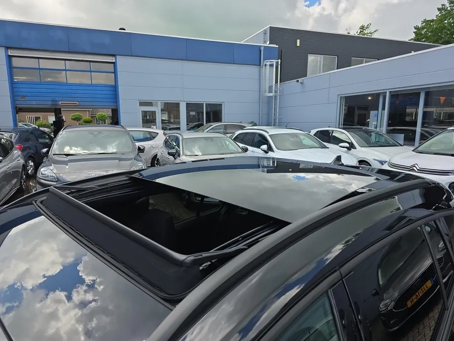 Ford Focus Wagon 1.0 EcoBoost Hybrid ST Line X | Automaat! | Panoramadak | Adapt. Cruise Control | Winterpakket | Android Auto/Apple Carplay | Achteruitrijcamera | 12 maanden garantie! |