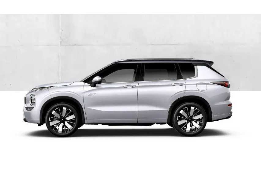 Mitsubishi Outlander 2.4 PHEV Instyle+ €5.000 euro korting eigen voorraad| 8 jaar garantie| Snel leverbaar | Totaalprijs op is op.m25