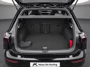 Volkswagen Golf 1.5eTSI/150PK R-Line Business · Navigatie · Apple/Android Car Play · Keyless · Garantie t/m 18-08-2027 of 100000km.