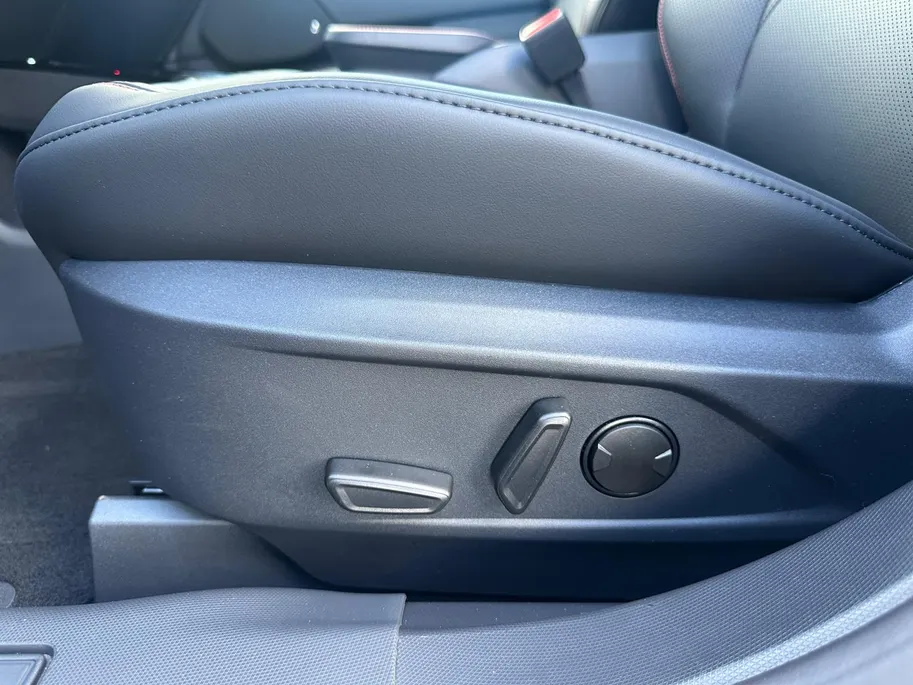 Ford Mustang Mach-E Extended Premium RWD 88 kWh | Uit Voorraad Leverbaar! | 5.000,- Ready Set Ford Bonus | 600km WLTP Rijbereik | 19' Lichtmetalen Velgen | Elektrisch Bedienbare Achterklep met Sensor Besturing