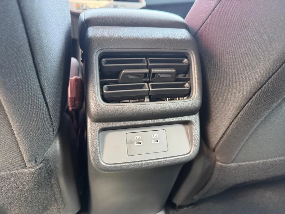 Nissan Leaf Engage 52 kWh 177PK AUTOMAAT | WLTP 445km | VERSCHILLENDE KLEUREN BESCHIKBAAR | LM wielen | Navigatie | Apple carplay & Android auto | 360grd camera |